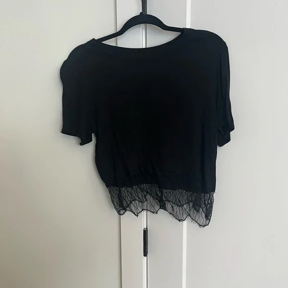 Wilfred White Short Sleeve Tee with Lace Hem - Picture 2 of 2